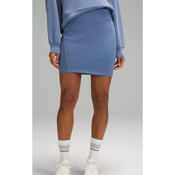 Lululemon Scuba High-Rise Mini Skirt - Picture 1 of 7